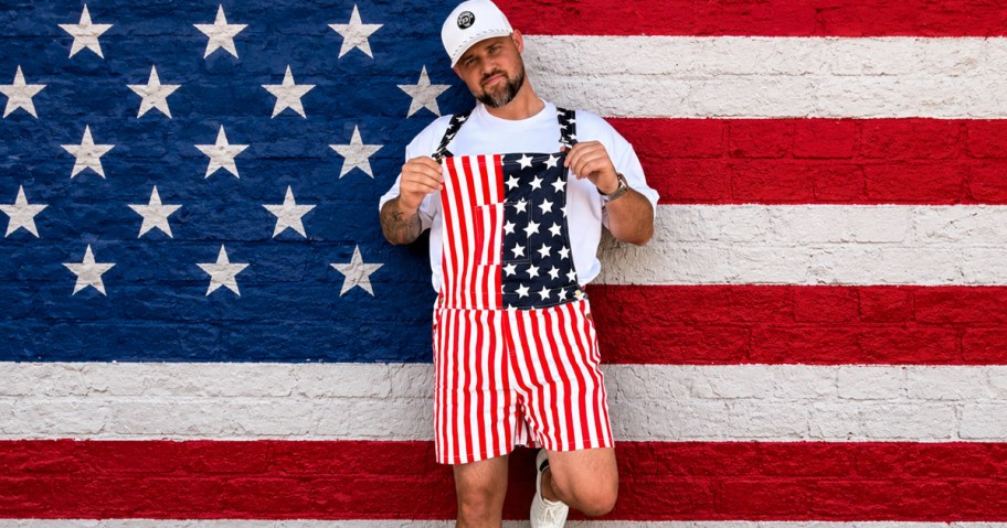 Man wearing American flag overalls from Amazon
