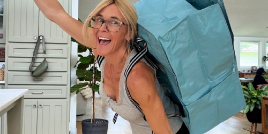 This Walmart Storage Bag Costs Less Than $7 — And Doubles as a Backpack