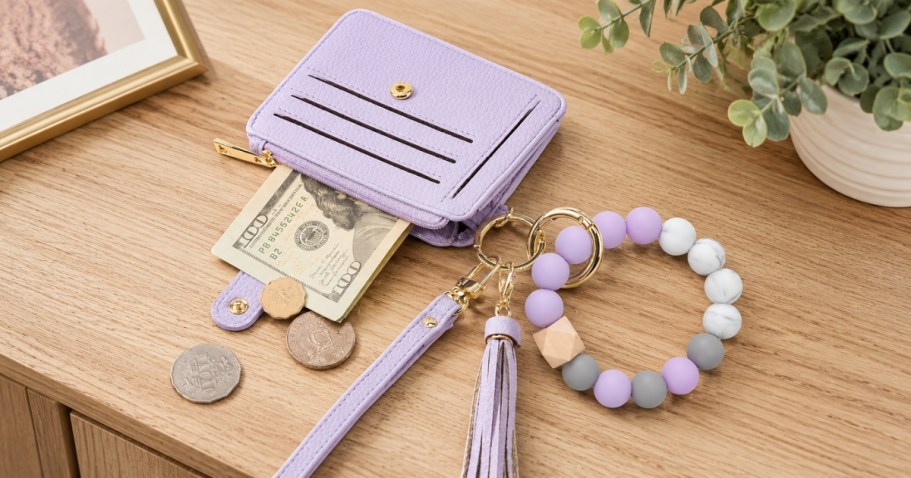 Women’s RFID Blocking Wristlet Wallet w/ Keychain Only $5.99 on Amazon