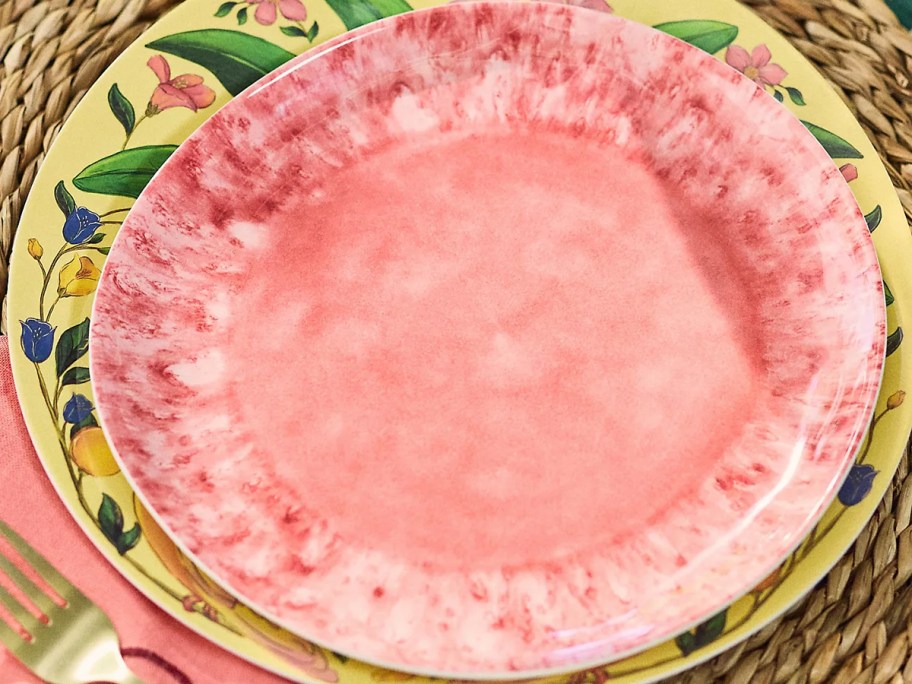 red dessert plate 