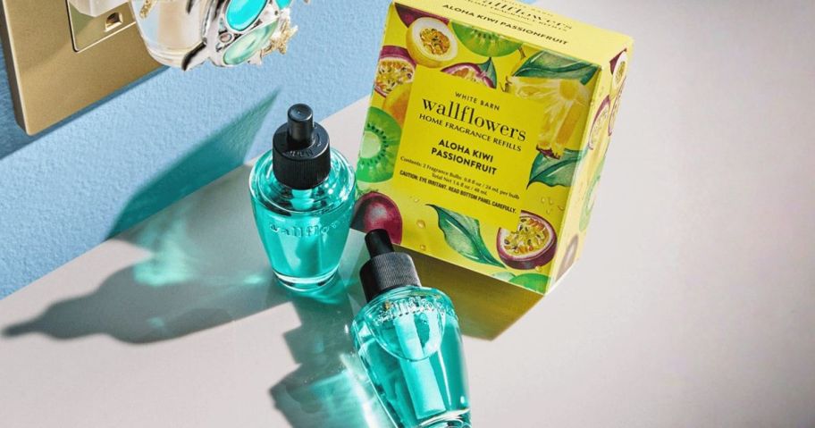 bath and body works wallflowers 2-pack on table