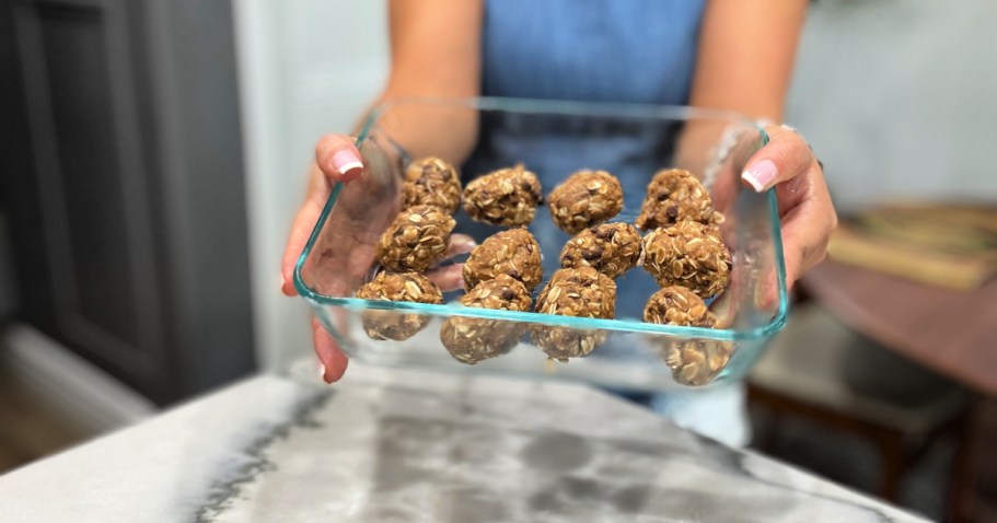 No Bake Oatmeal Protein Balls Take Just 10 Minutes to Prep!