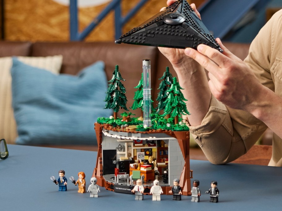 building a LEGO X Files set