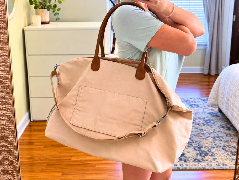 Stylish Walmart Weekender Bag Just $12.82 (Regularly $30)