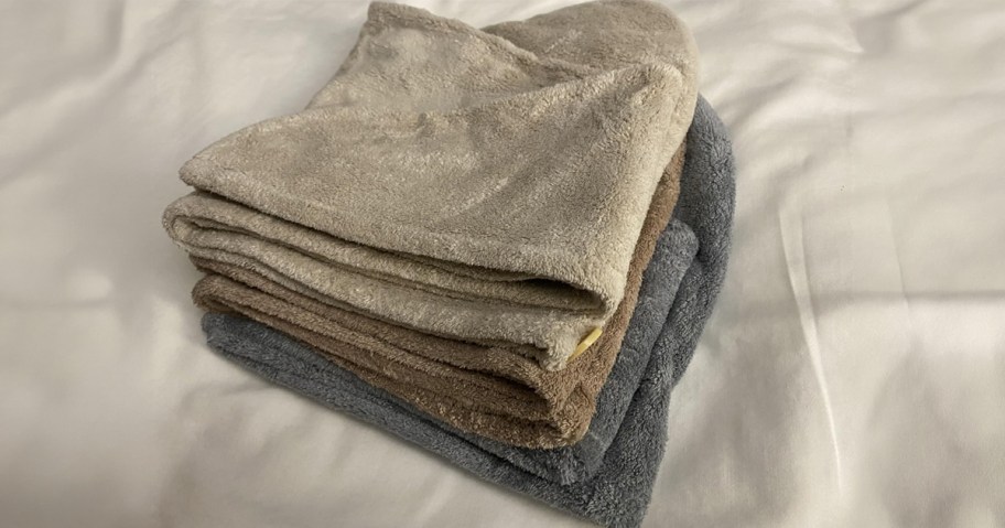 3 pack of hair towels folded