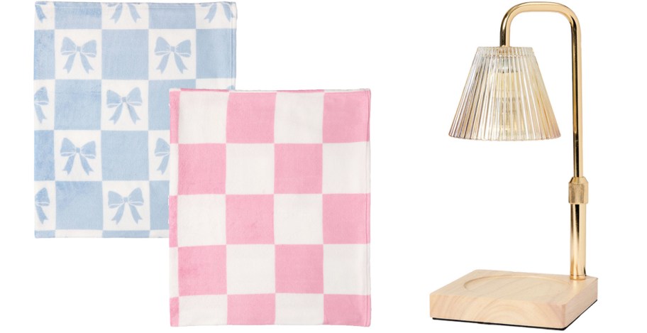 checkered blankets and candle warmer lamp