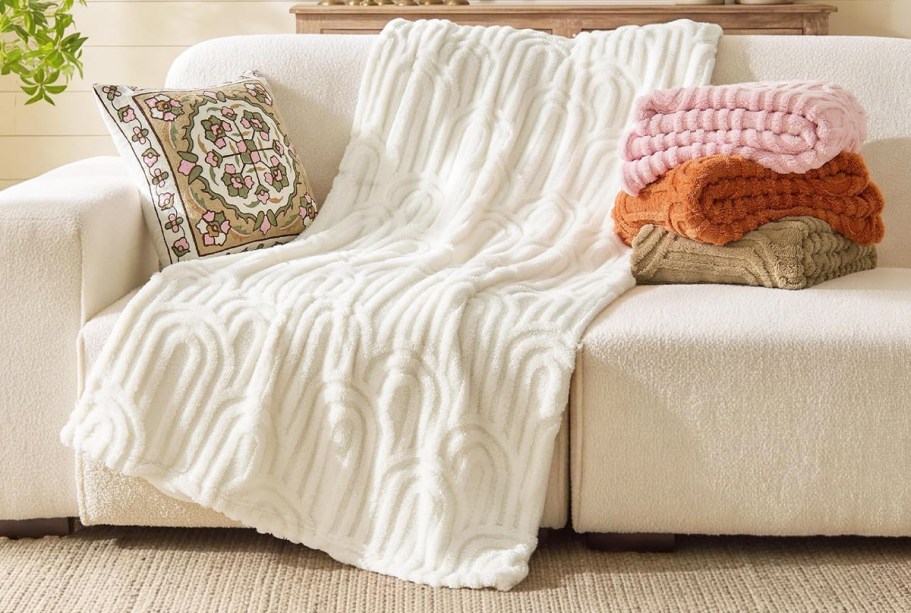 Boho Fleece Throw Blanket Only $9.99 on Amazon (Reg. $20)