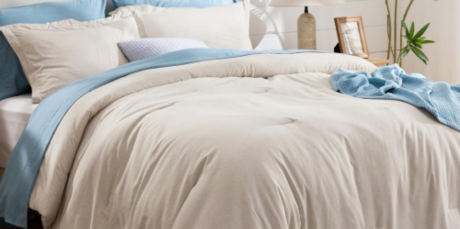 Queen Comforter Set Only $17 on Amazon (Reg. $40)