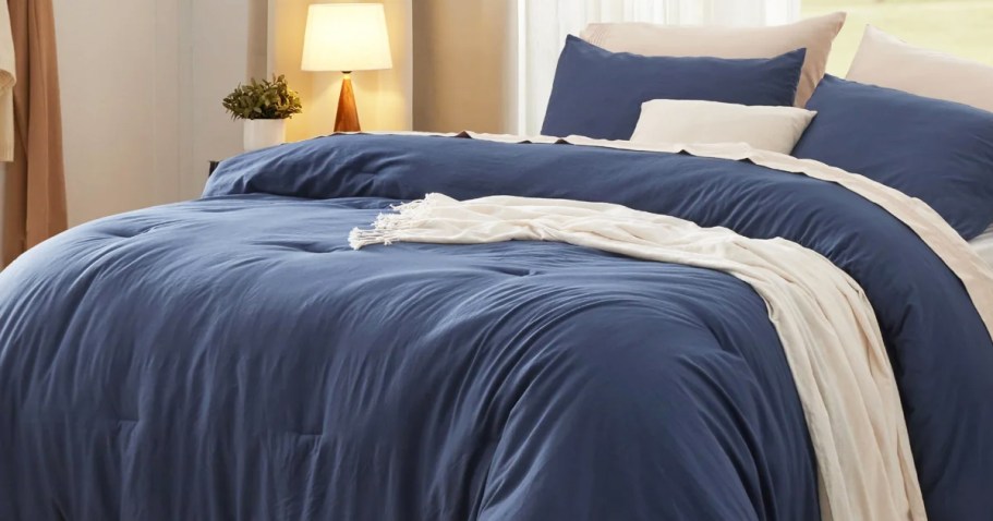 *HOT* Reversible Queen Comforter Set Only $16.88 Shipped on Wayfair.com