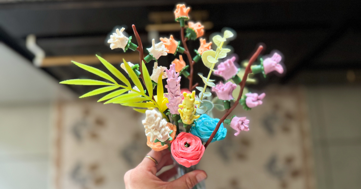 These New Play-Doh Blooms Kits Look Like Flowers&hellip; and Smell Like Them Too!