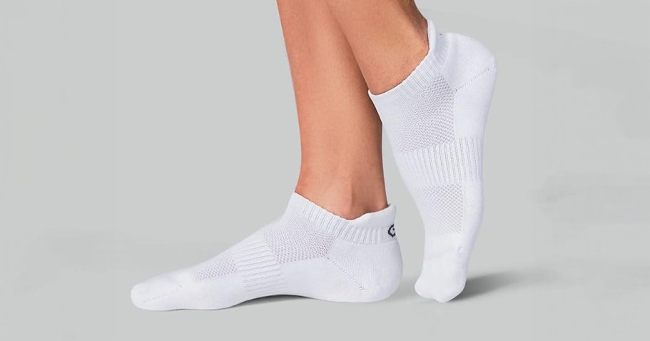 These Socks Are So Similar to Bombas! Get a 6-Pack for $13.99 on Amazon