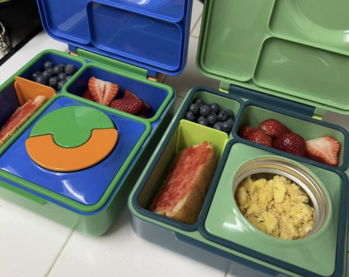 lunch boxes 