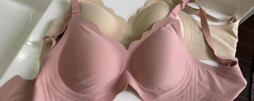Two OEAK Jelly Bras
