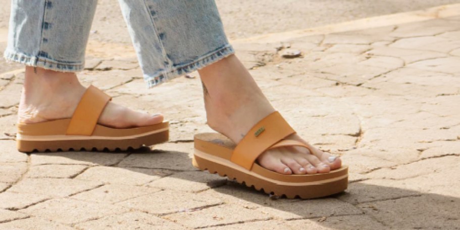Up to 60% Off Reef Sandals + FREE Shipping