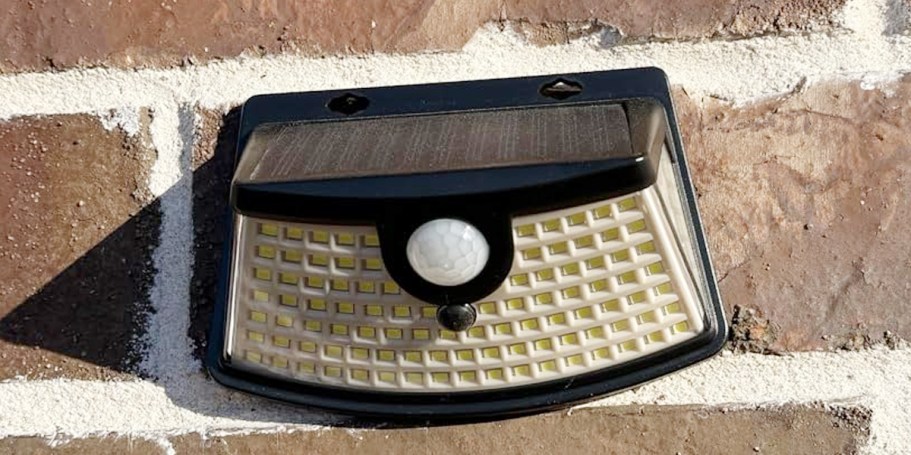 RUN! SIX Outdoor Solar Motion Lights Only $18.99 on Amazon (Just $3 Each!)