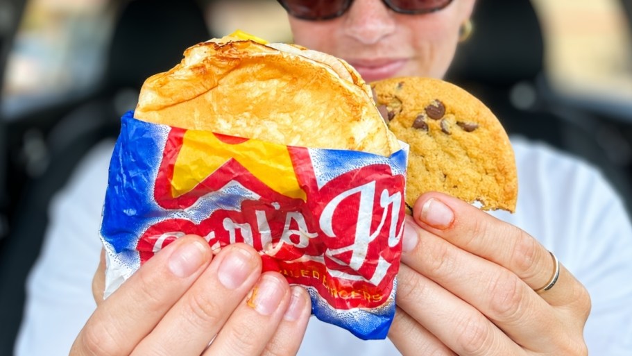 Best Cheap Eats This Week | Carl’s Jr., Pizza Hut, Denny’s, Applebee’s & More
