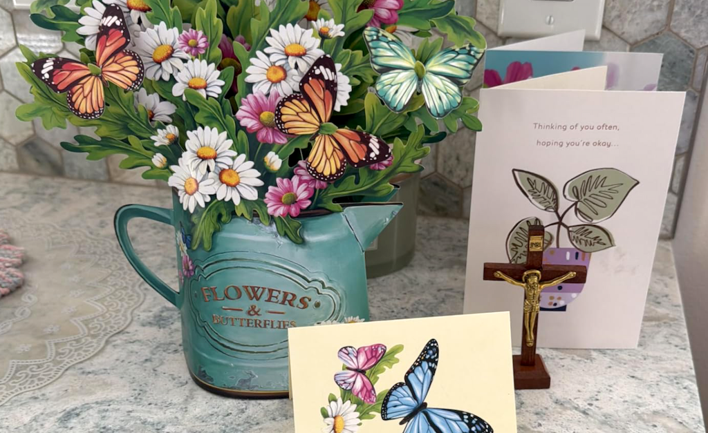 Flower Arrangement Pop-Up Cards Just $4.89 on Amazon