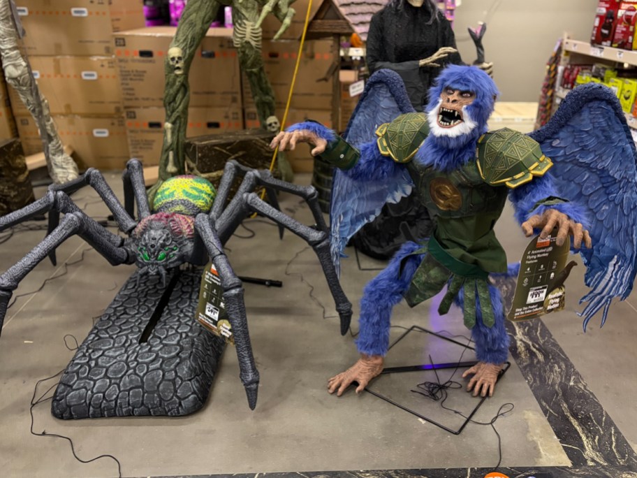 spider and flying monkey animatronics