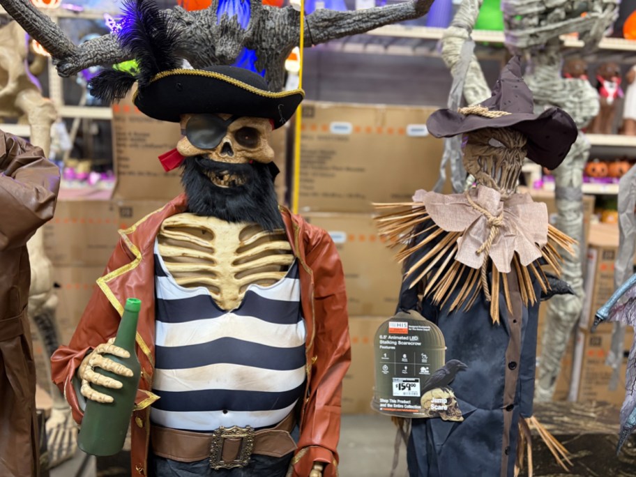 pirate and scarecrow animatronics
