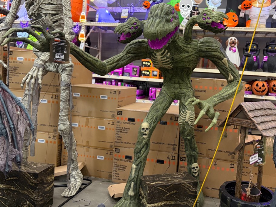 three headed plant monster animatronic