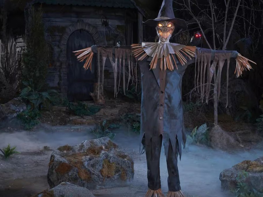 scarecrow animatronic 