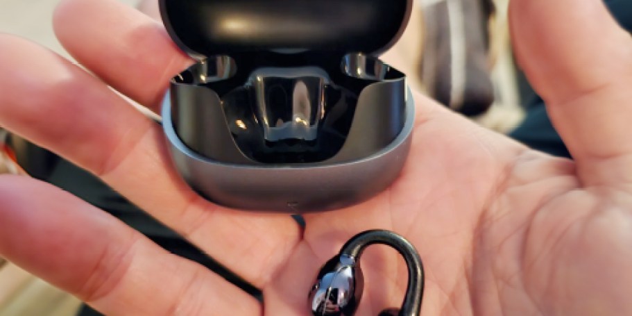 Viral Wireless Earbuds Only $14.84 on Walmart.com (Reg. $26)