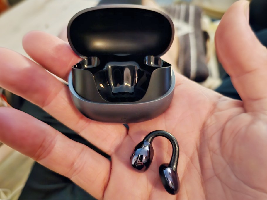 Viral Wireless Earbuds Only $14.84 on Walmart.com (Reg. $26)