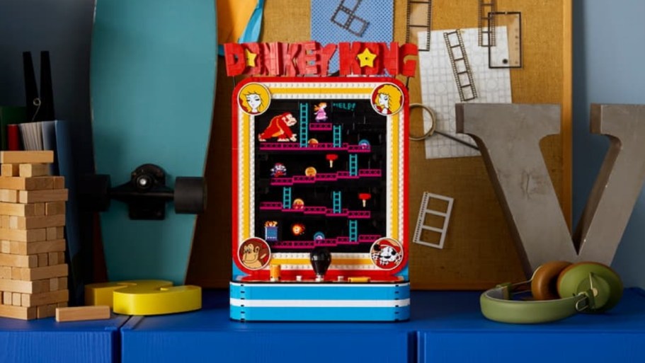 Our Favorite New LEGO Sets | Donkey Kong Arcade, Star Trek Enterprise Bridge, & More