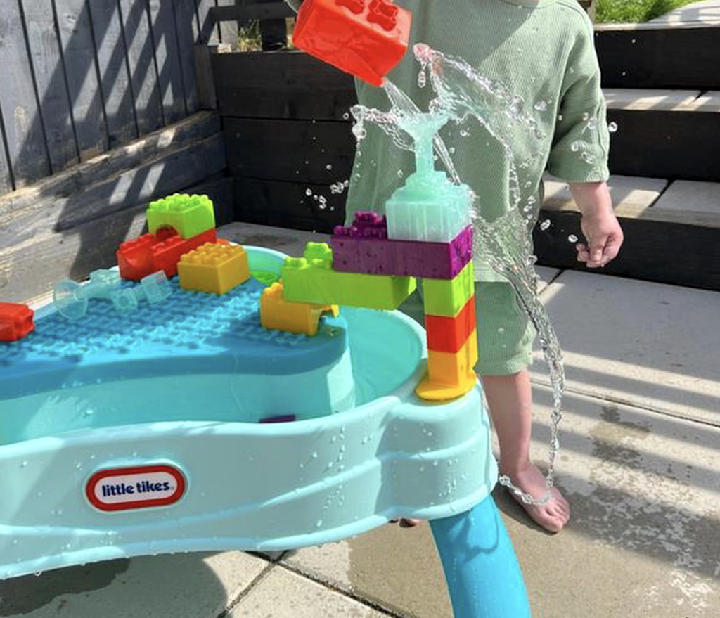 Little tikes water table 