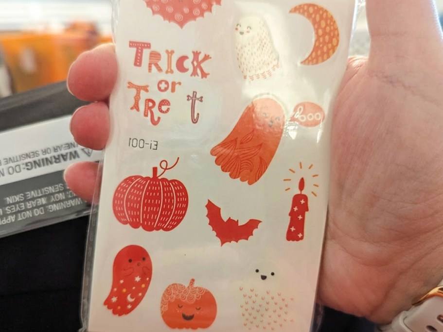 Kids Halloween Temporary Tattoo 250-Pack Just $2.49 on Amazon (Fun, Non-Candy Trick or Treat Item)