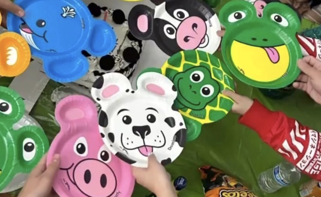 Zoo pals plates 