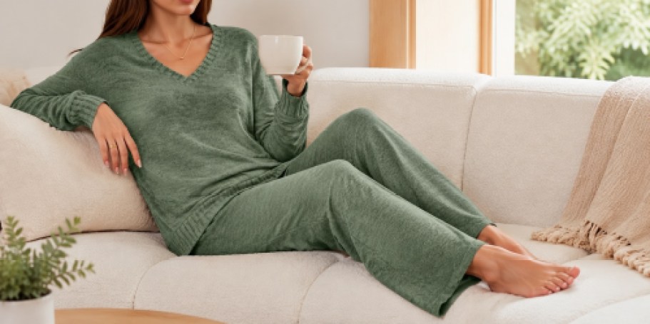 Women’s Cozy Lounge Set Just $16.79 Shipped on Amazon (Reg. $40)