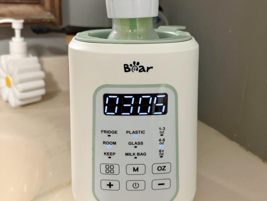 Baby Bottle Warmer Just $14.99 on Amazon (Warms in 3 Minutes)