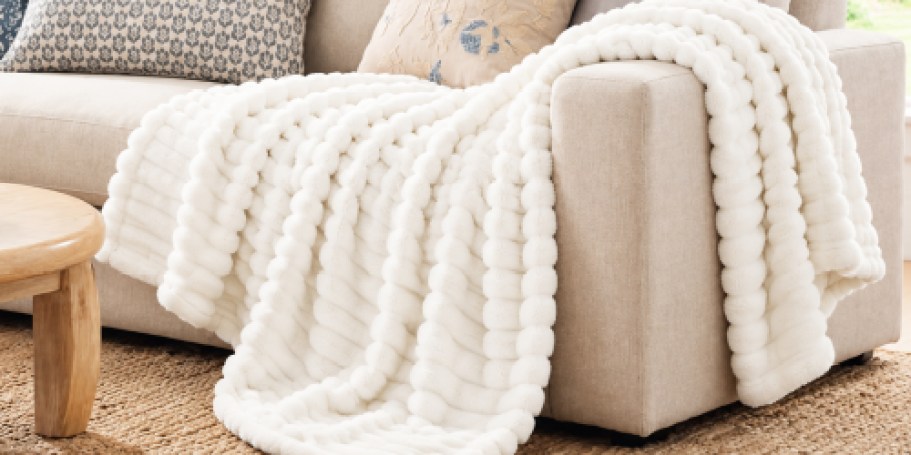 Plush Throw Blanket Only $8 Shipped for Amazon Prime Members