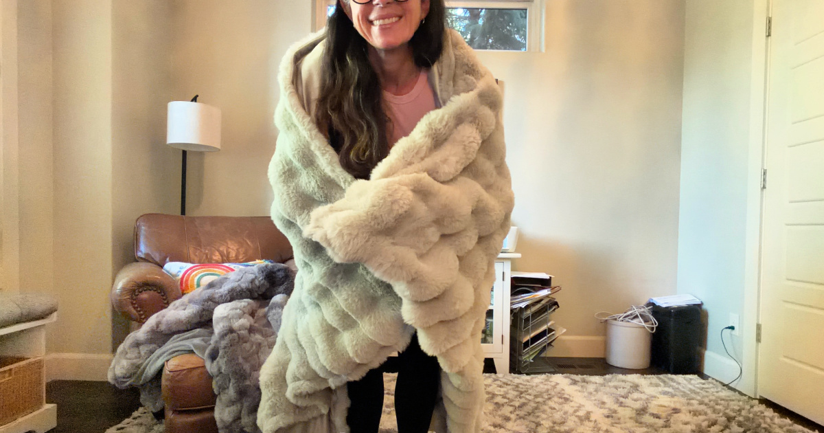 Better Homes & Gardens Bubble Throw Just $24.96 on Walmart.com (Anthro Look For Less)
