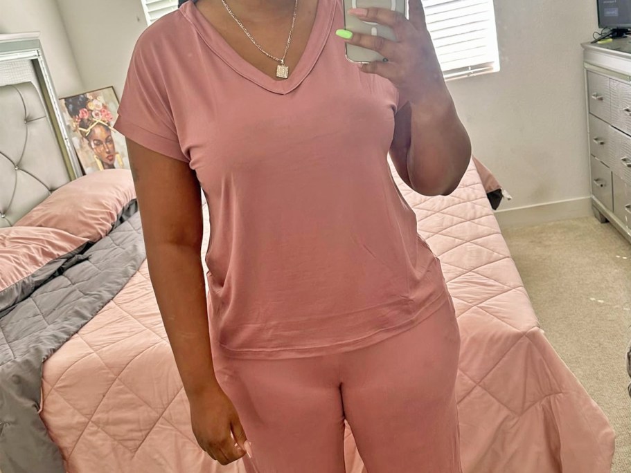 Women’s Pajama Sets from $7.50 Each on Amazon (Lots of Colors & Styles)