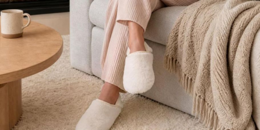 Men’s & Women’s House Slippers Just $8.99 on Amazon