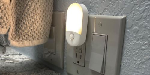Motion Sensor LED Night Light 2-Pack Just $6.99 on Amazon