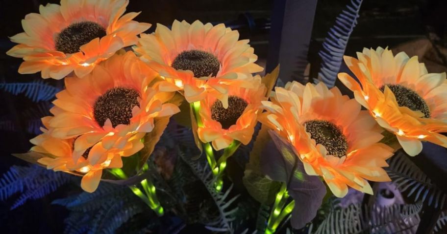 LED Solar Sunflowers