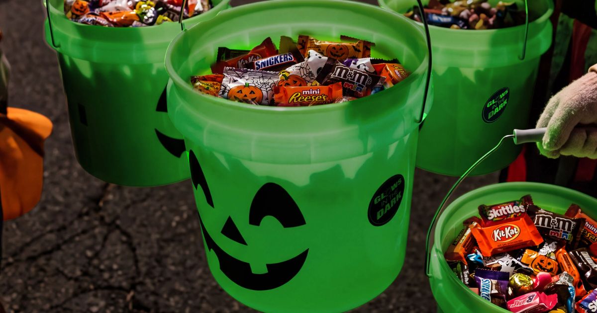 Glow-in-the-Dark Halloween Buckets Only $6.98 Shipped on Lowes.com – Will Sell Out!