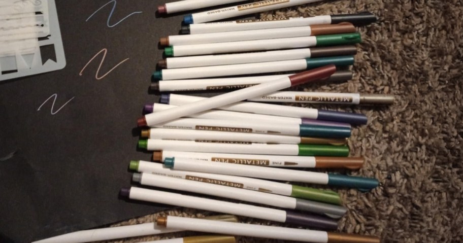 Metallic Marker 24-Pack w Stencils