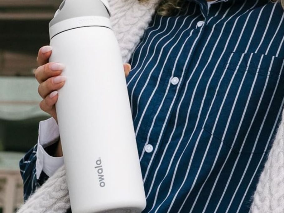 Owala FreeSip Stainless Steel Water Bottle 40oz Just $22.49 on Amazon (Reg. $40) – Will Sell Out
