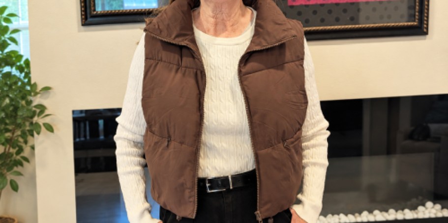 Women’s Cropped Puffer Vest Just $19.80 on Amazon (Reg. $37)