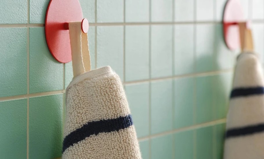 BEST Plastic-Free Deals This Week (Save on Turkish Cotton Towels, Toothpaste Tablets & More)