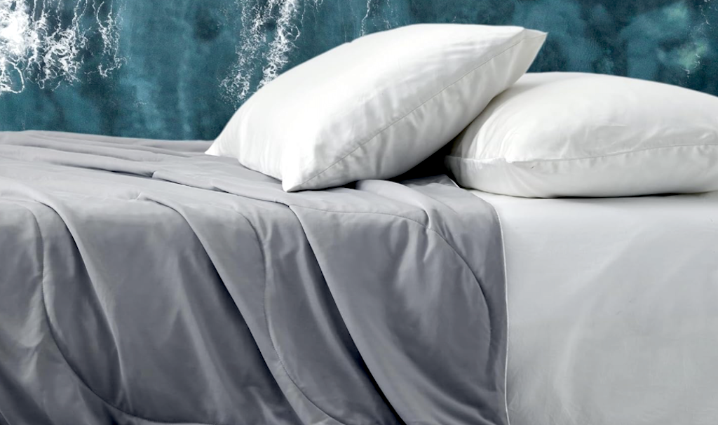 Cooling Comforter Just $24.99 Shipped on Amazon (Reg. $50)