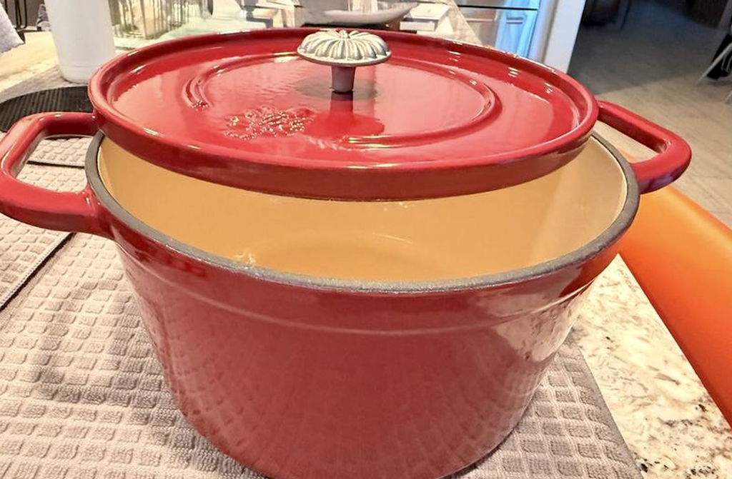 Pioneer Woman Kitchen Clearance Finds (Dutch Oven Only $39.97 Shipped)