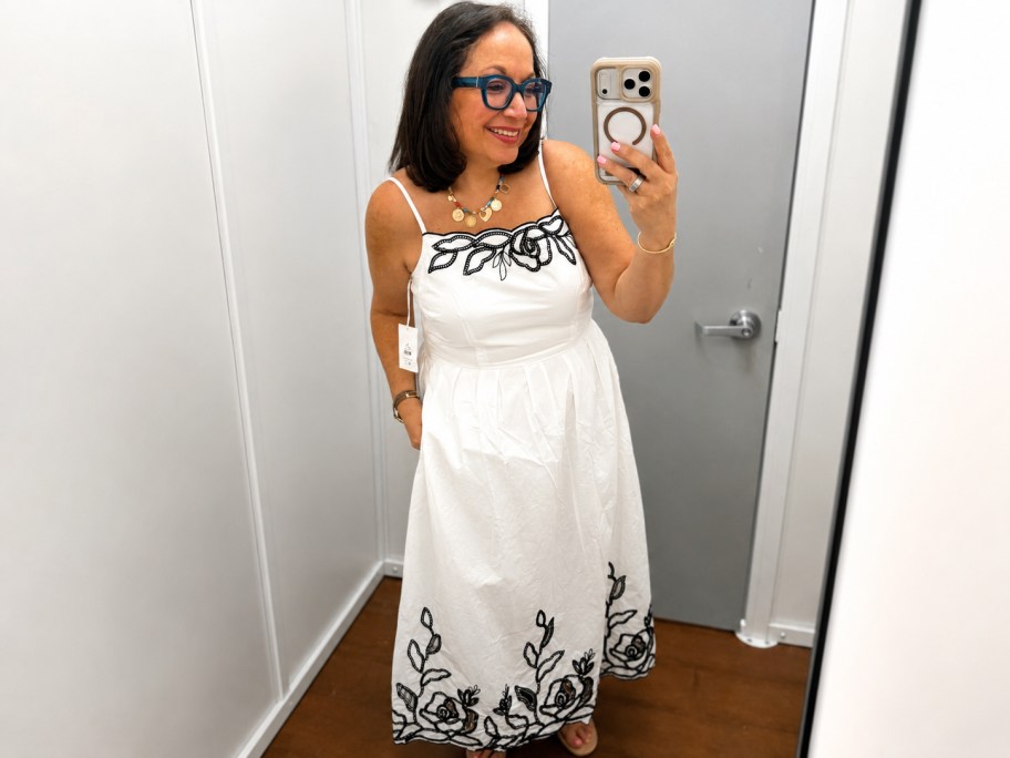 woman wearing white floral dress 