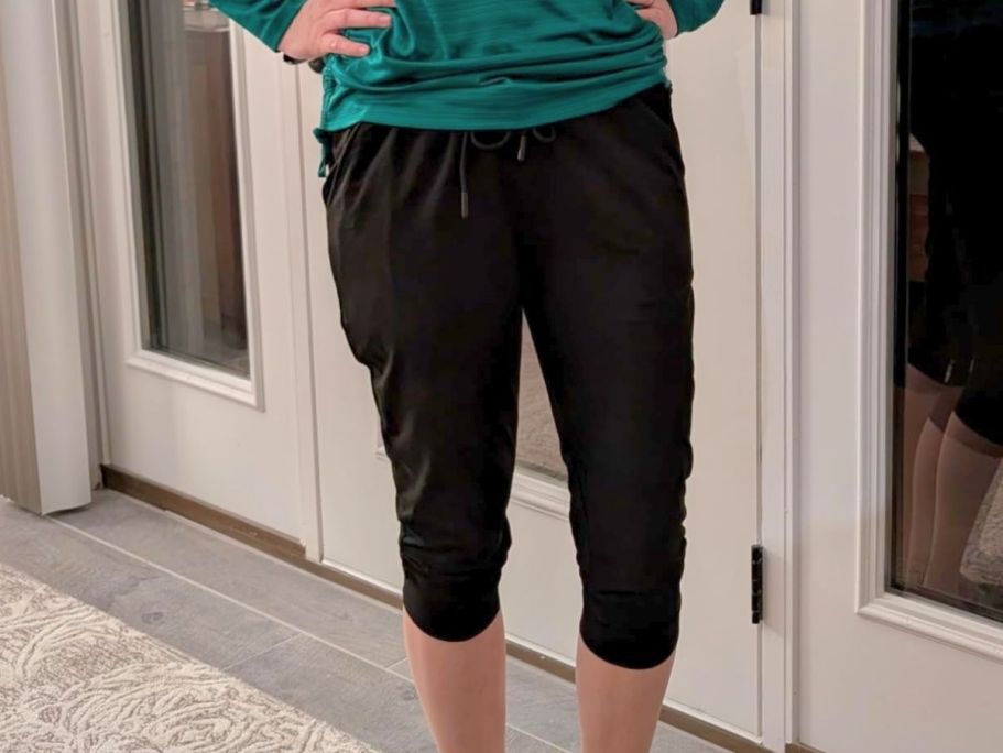 Women’s Capri Jogger Pants w/ Pockets Just $5.49 on Amazon (Tons of Colors Available!)