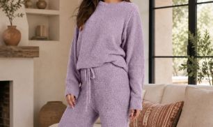 Women’s Fuzzy Fleece Lounge Set Just $19.99 Shipped on Amazon (Reg. $69)