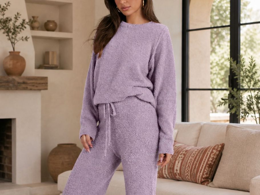 Women’s Fuzzy Fleece Lounge Set Just $19.99 Shipped on Amazon (Reg. $69)